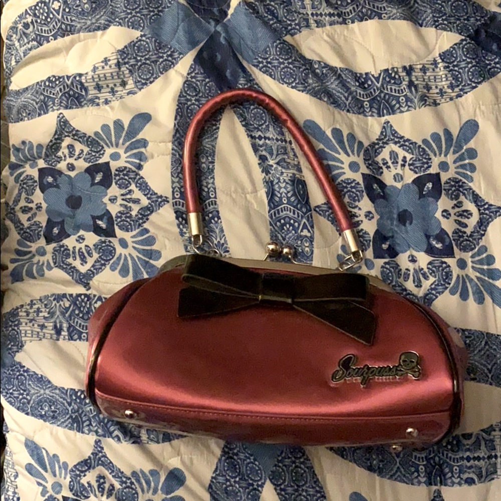 Sourpuss-Gloss Pink Handbag with Leopard inside